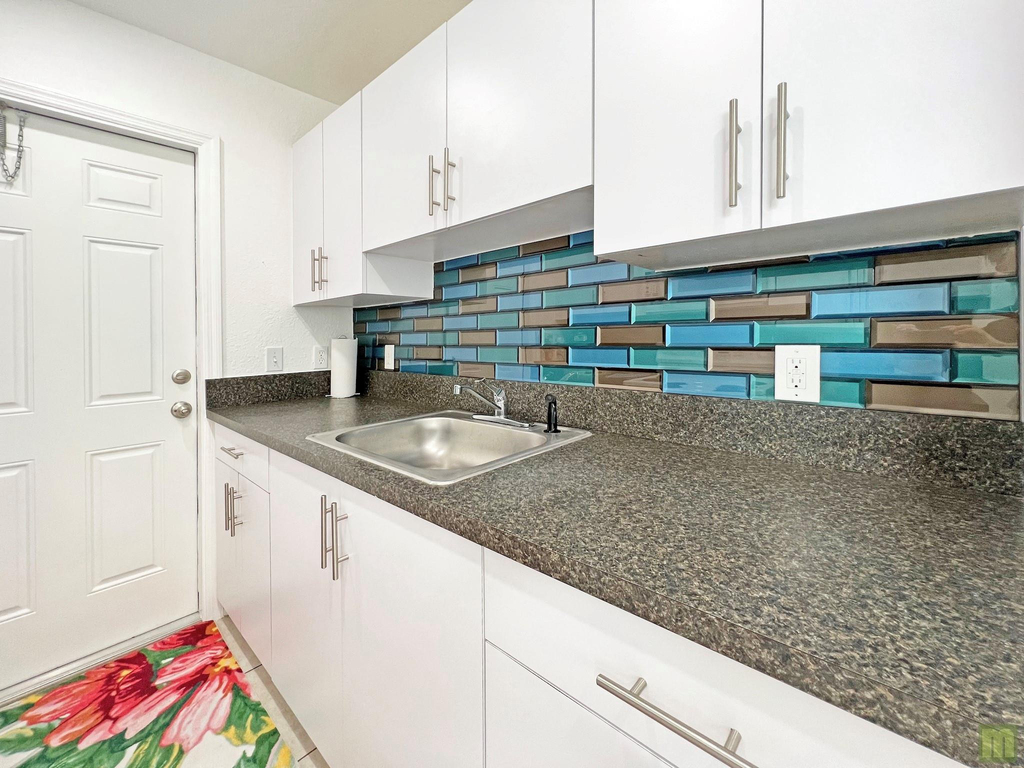 2695 Se 1st Court - Photo 11