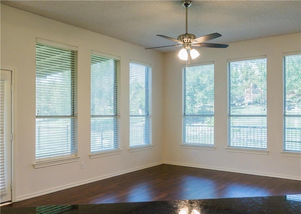 160 Fallkirk Drive - Photo 7