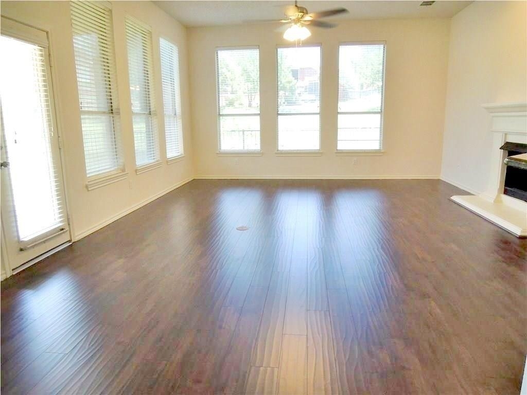 160 Fallkirk Drive - Photo 8