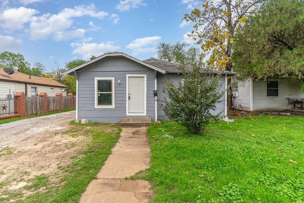 1322 Galloway Avenue - Photo 0