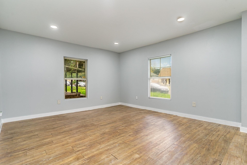 1322 Galloway Avenue - Photo 7