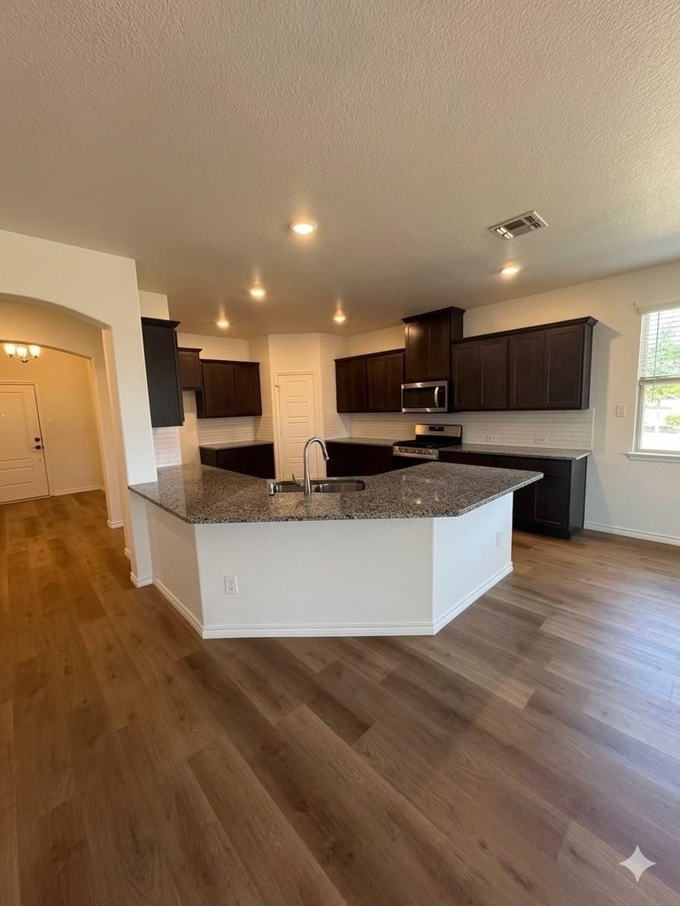 10101 Blanco Road - Photo 3
