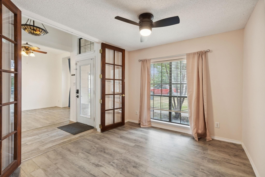 2020 Crestmeadow Street - Photo 5