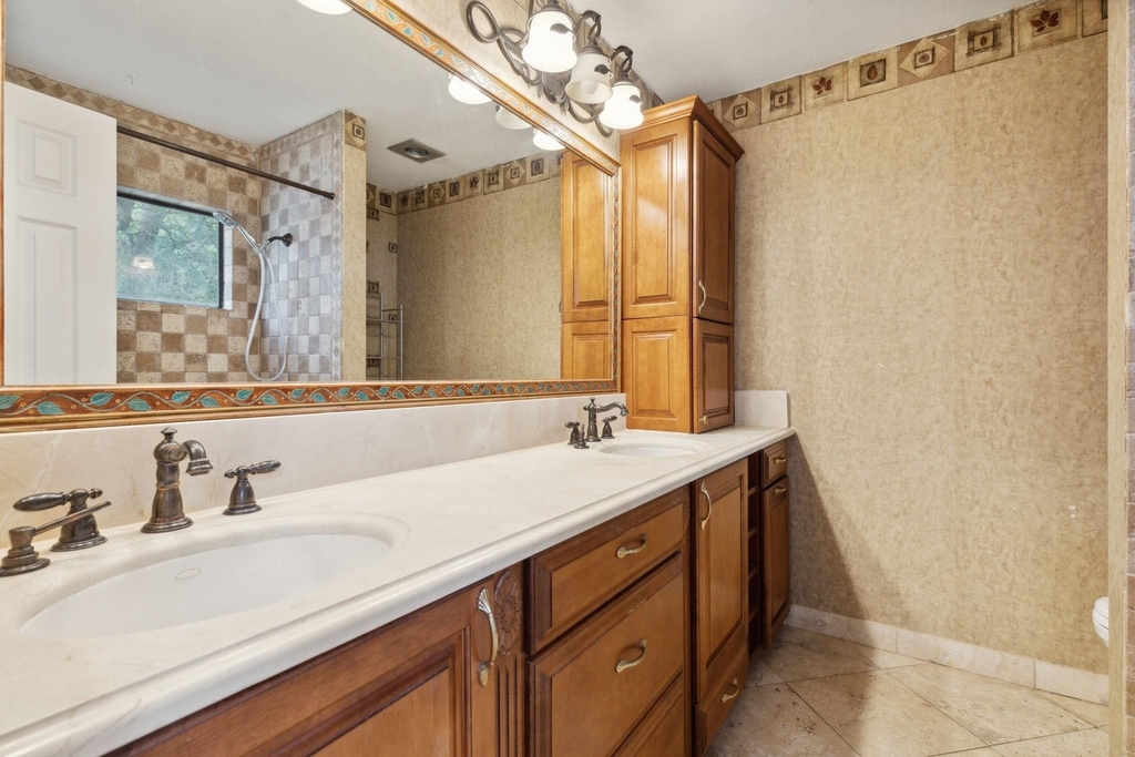 2020 Crestmeadow Street - Photo 14