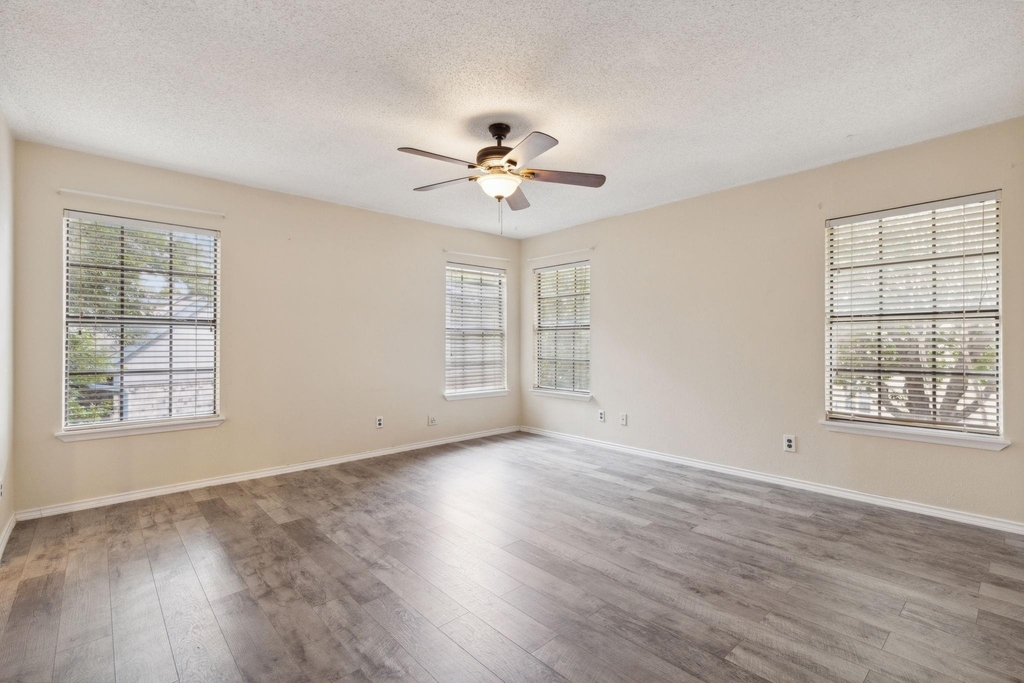 2020 Crestmeadow Street - Photo 12