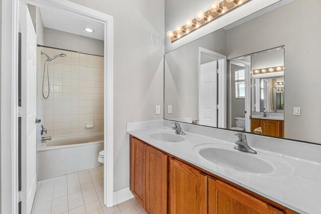 3097 Laurel Ridge Circle - Photo 9