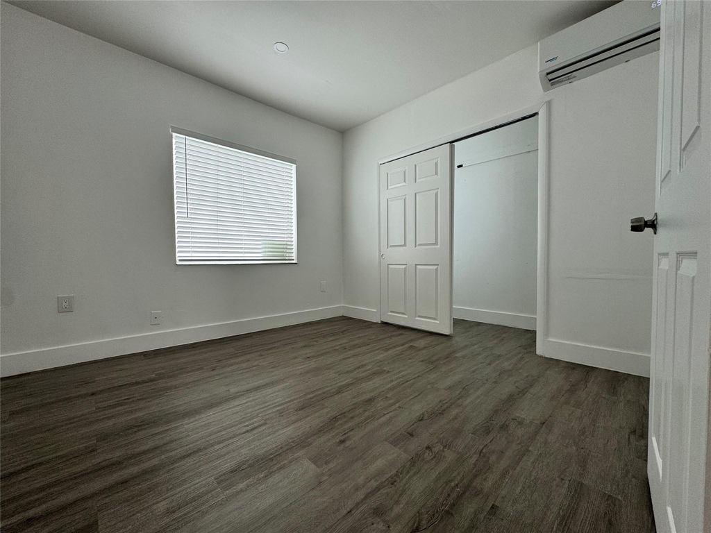 1857 Madison Street - Photo 2