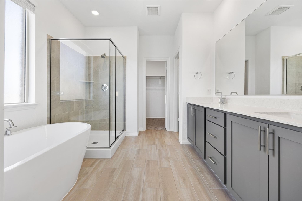 2908 Edgerton Road - Photo 11