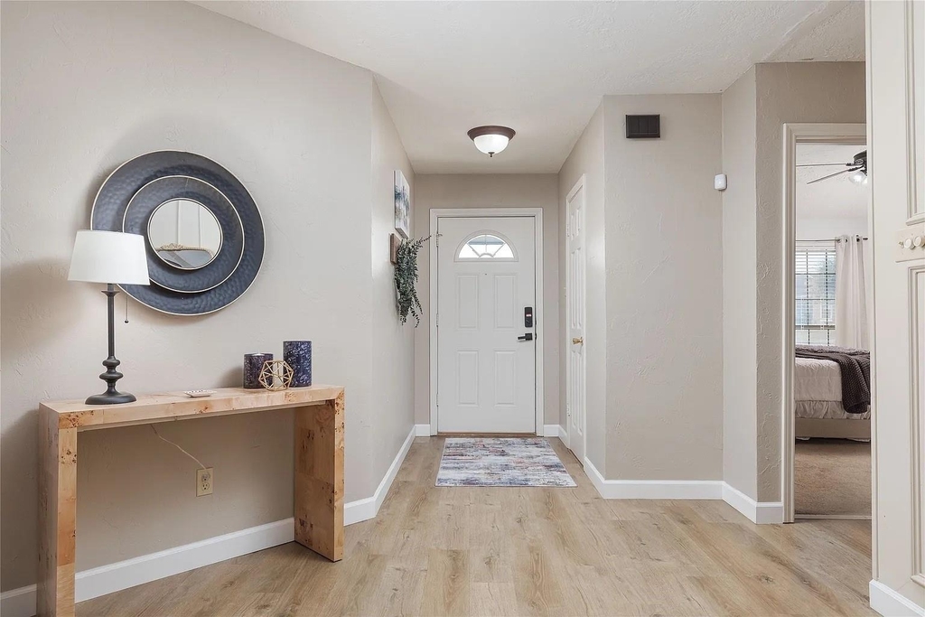 1029 Field Trail Drive - Photo 2
