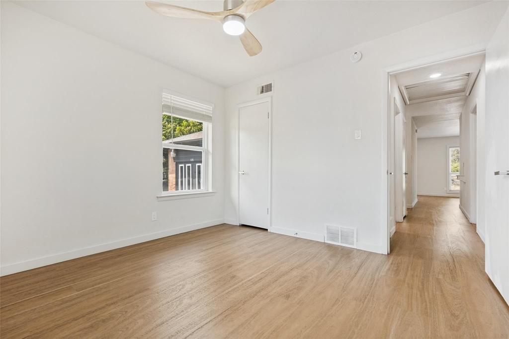 1215 Fordham Road - Photo 20