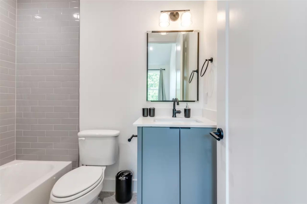2915 Lucas Drive - Photo 6