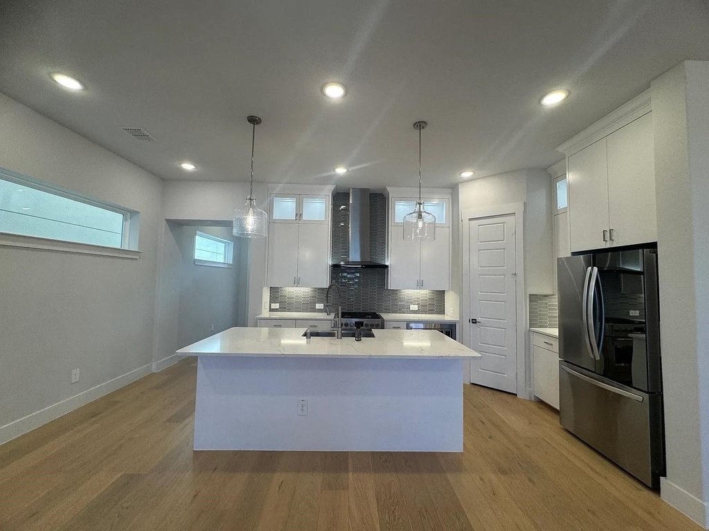 8207 Nunley Lane - Photo 7