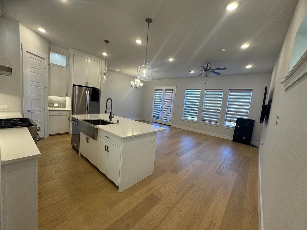 8207 Nunley Lane - Photo 4