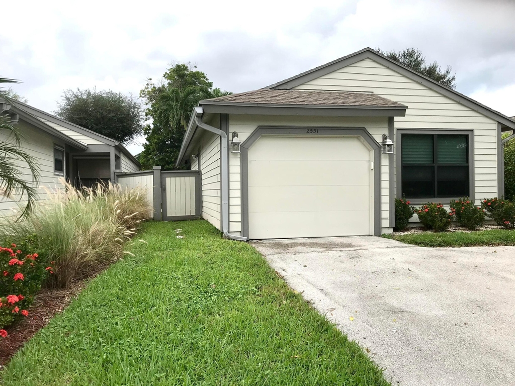 2551 Bedford Mews Drive - Photo 5