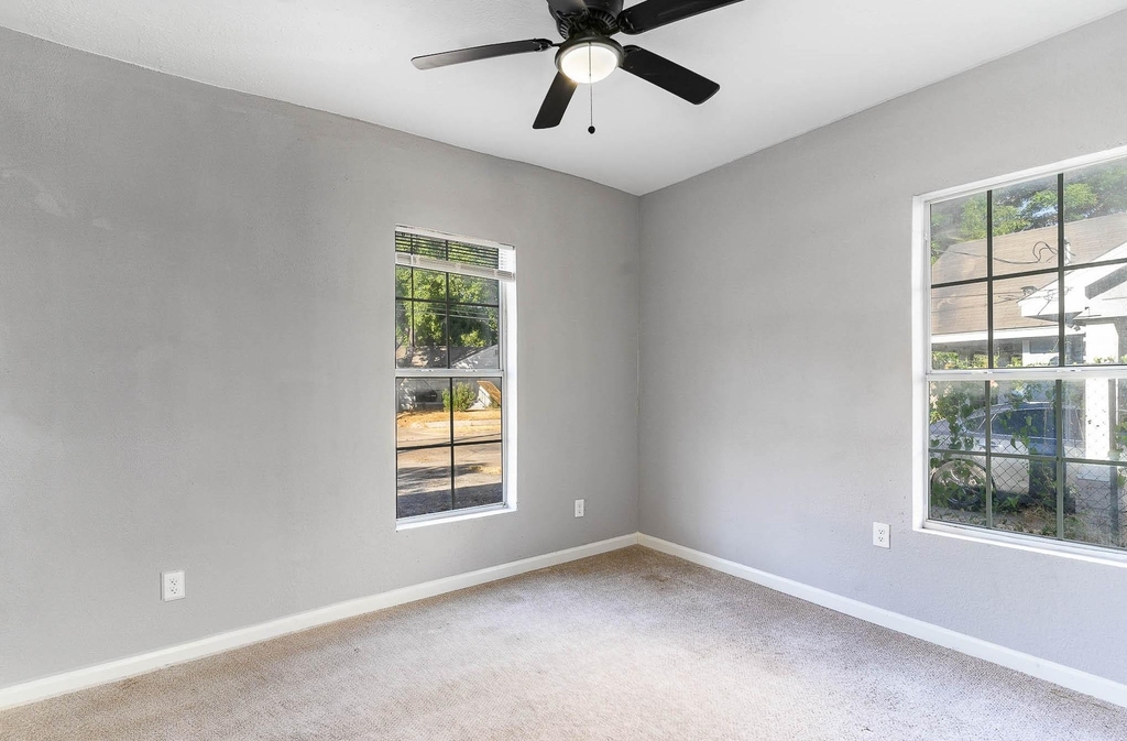 4509 Crozier Street - Photo 11