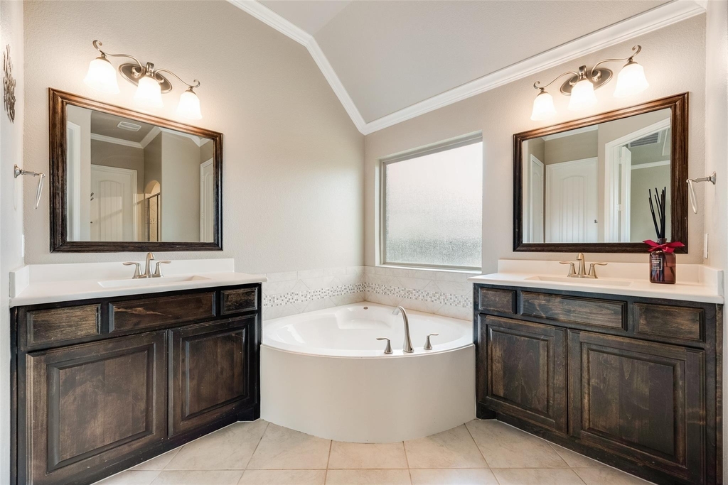 4304 Caney Creek Circle - Photo 6