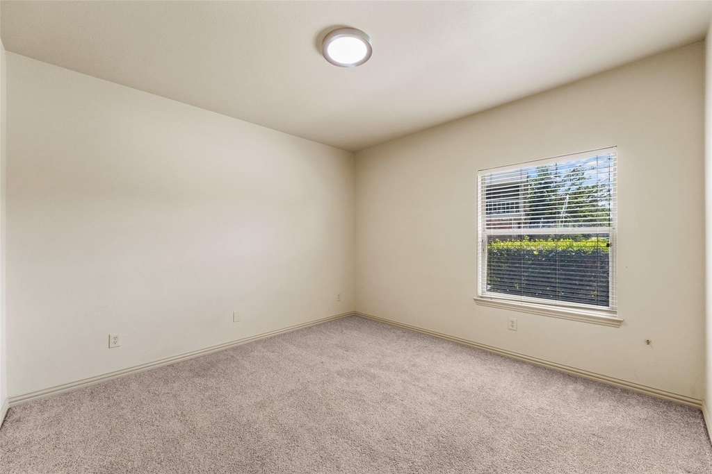 511 Mariner Drive - Photo 11