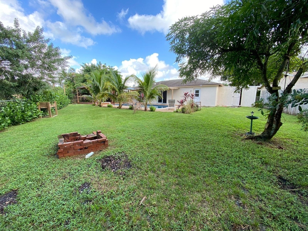 9596 Richmond Circle - Photo 7