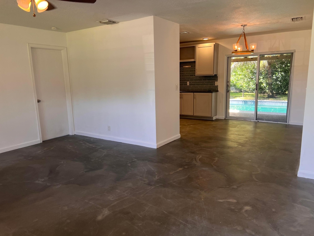 9596 Richmond Circle - Photo 1