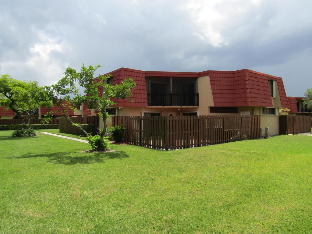 8345 Trent Court - Photo 11