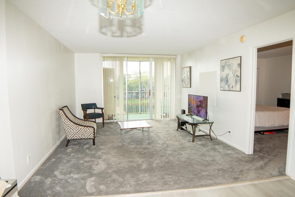 3301 Nw 47th Terrace - Photo 3