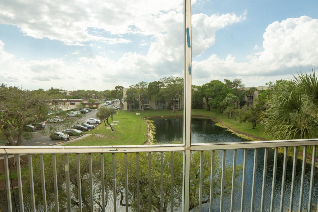 3301 Nw 47th Terrace - Photo 4