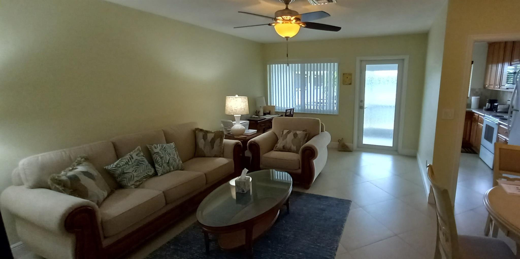 2100 Ne 38th Street - Photo 3