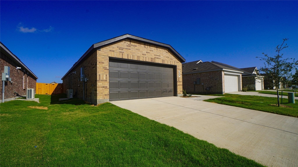 1827 Sanderling Street - Photo 2