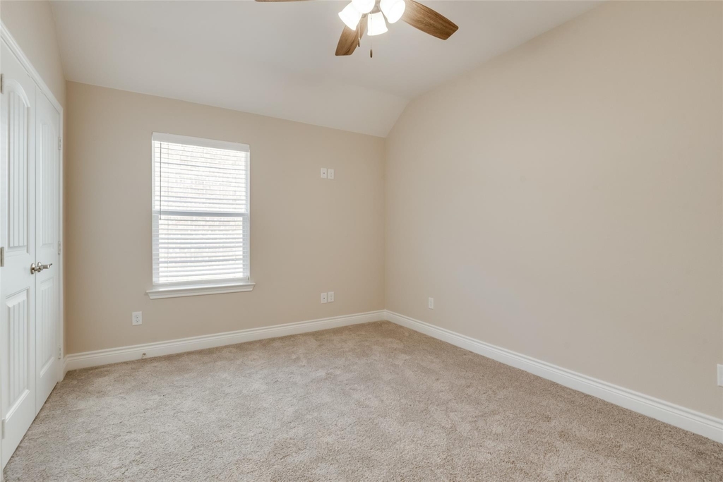 8102 Grant Lane - Photo 19
