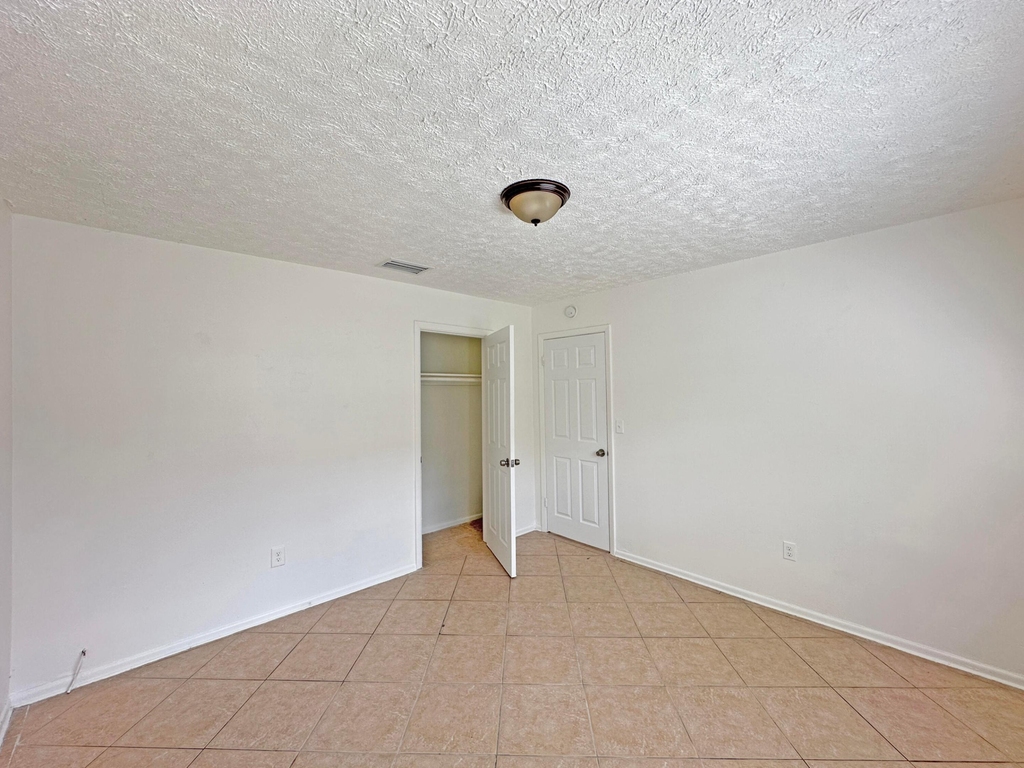 1107 N 21st Street - Photo 5