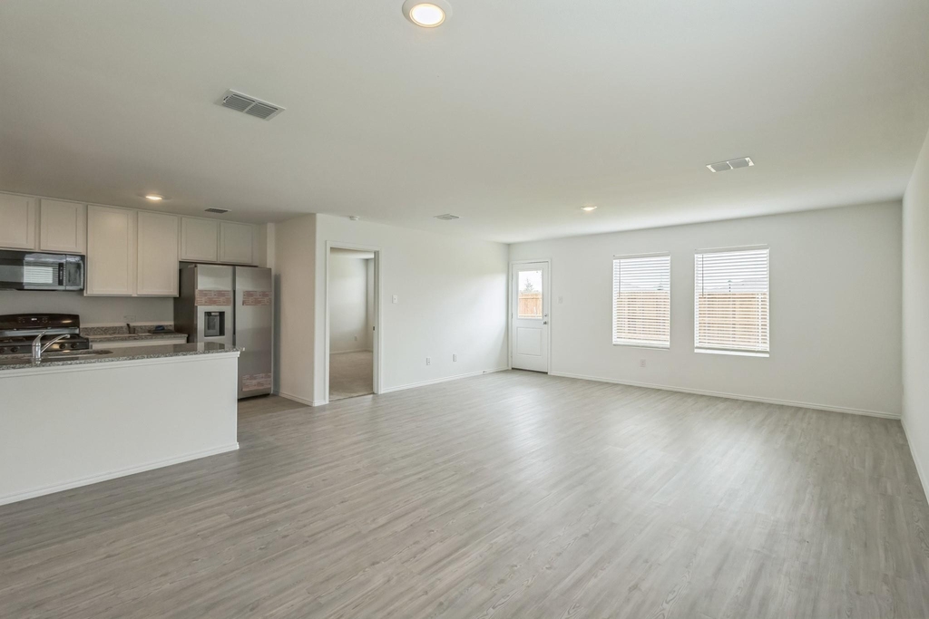 7904 Thornton Drive - Photo 22