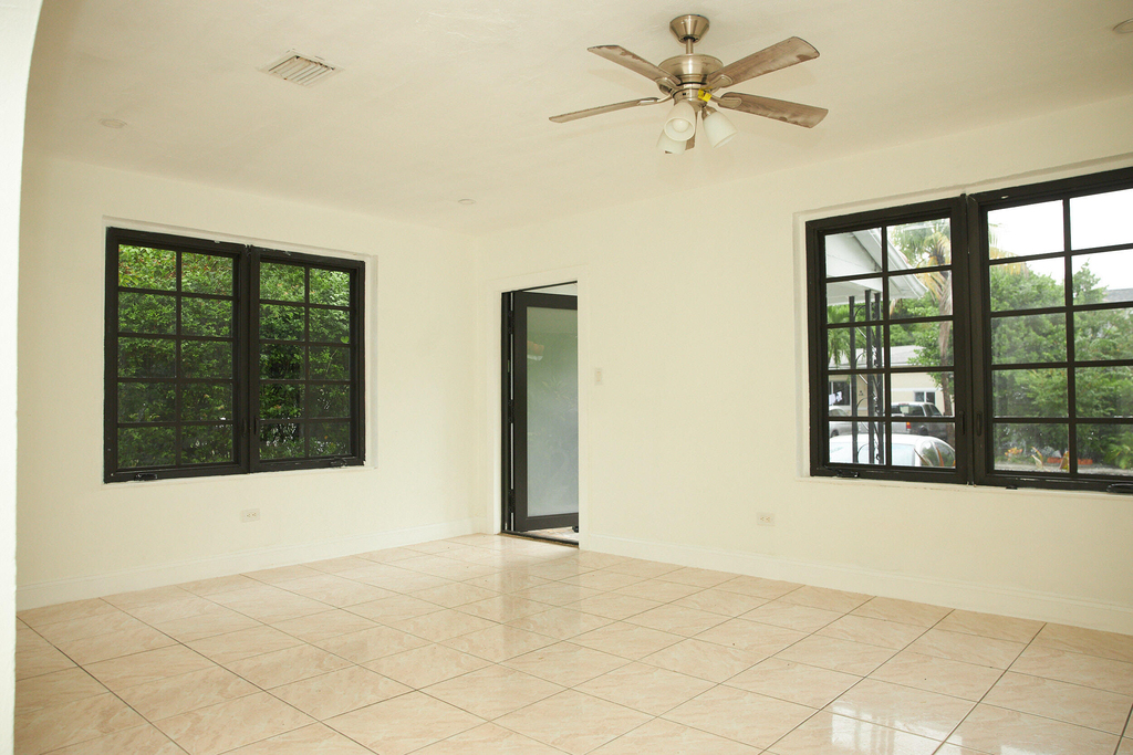 25 Ne 43rd Street - Photo 3
