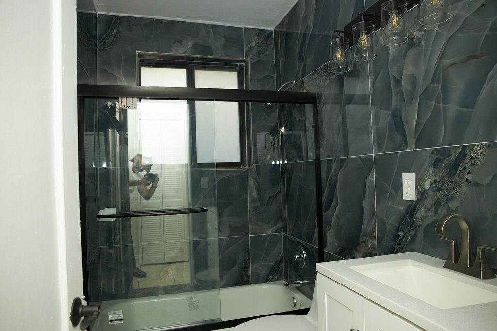 25 Ne 43rd Street - Photo 19