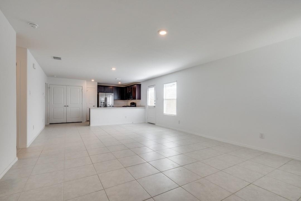 7516 Larson Lane - Photo 3