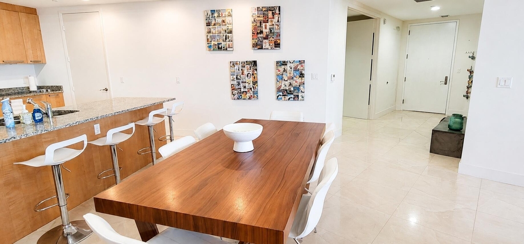 15901 Collins Avenue - Photo 5
