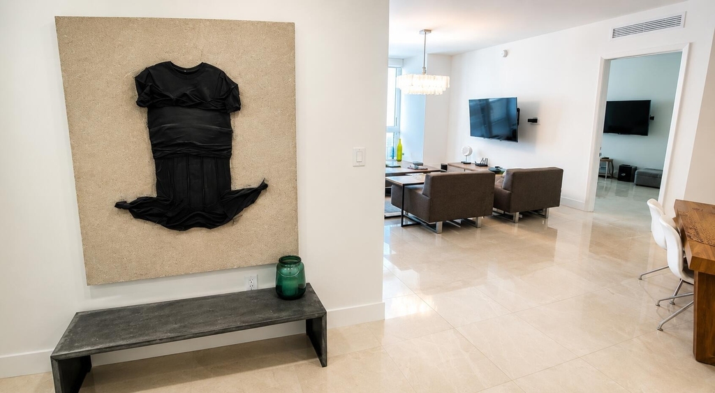 15901 Collins Avenue - Photo 8