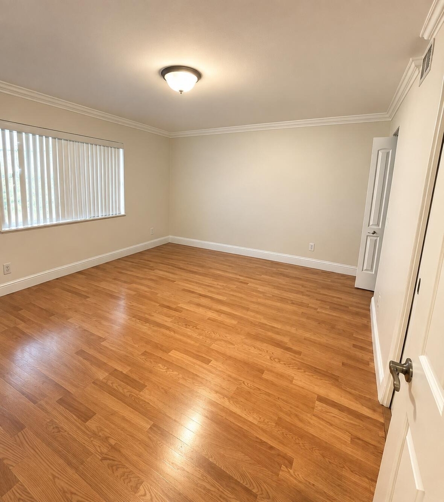1400 Nw 45th Street - Photo 4