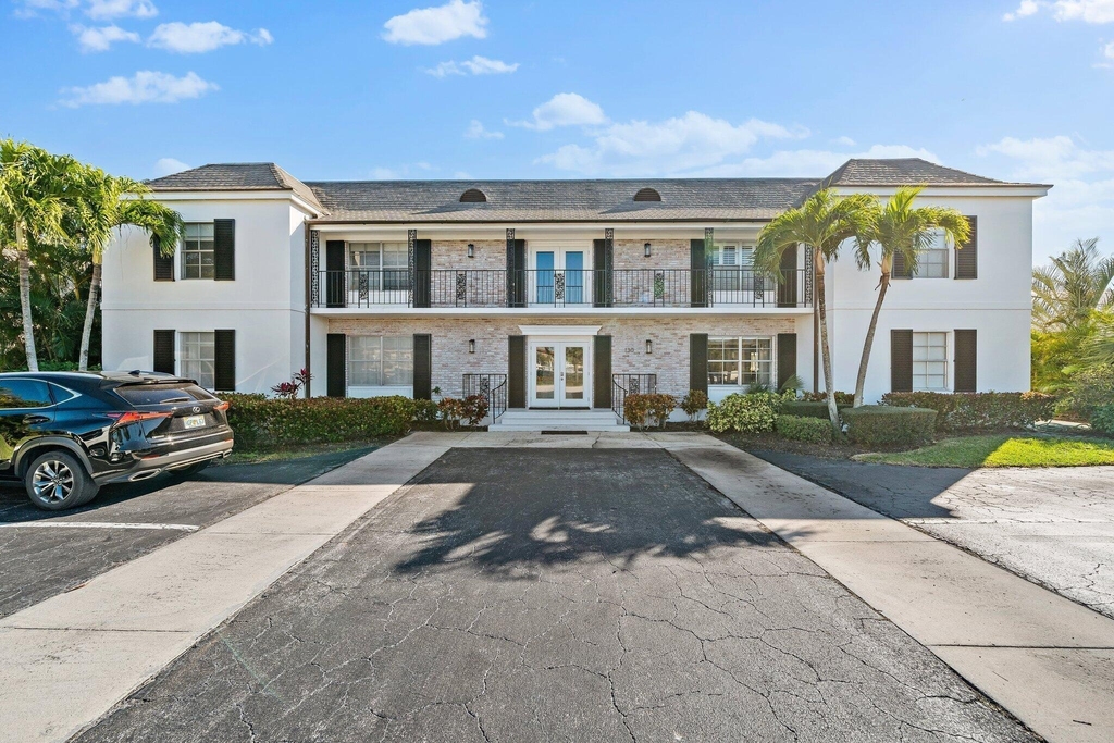 130 Yacht Club Drive - Photo 0