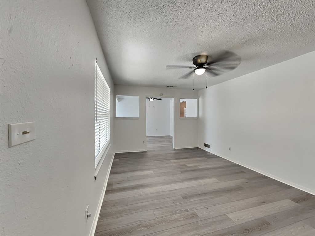 3925 Rusty Dell Street - Photo 3