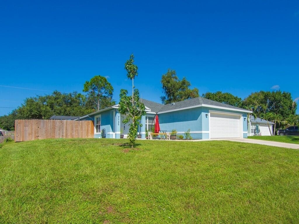 7735 101st Court - Photo 23