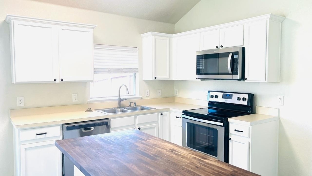 2506 Deer Run Court - Photo 5