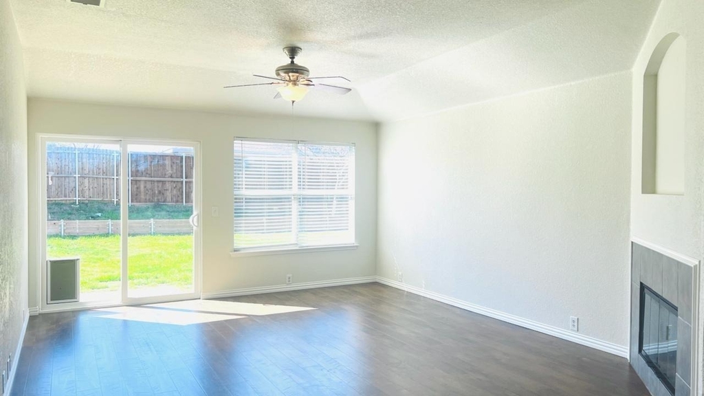2506 Deer Run Court - Photo 6