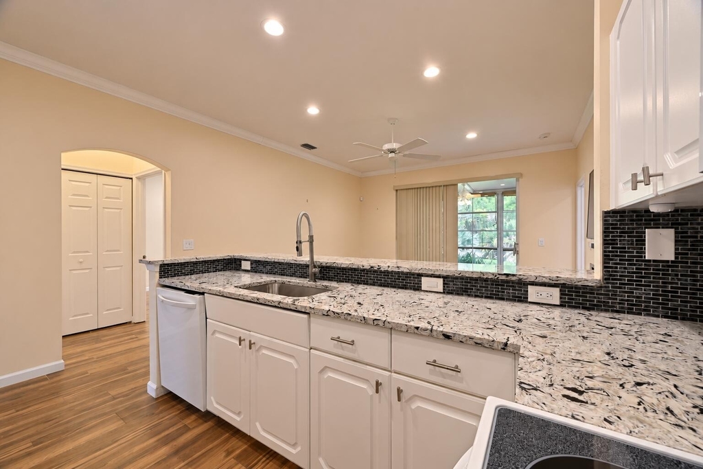 545 Nw Portofino Lane - Photo 12