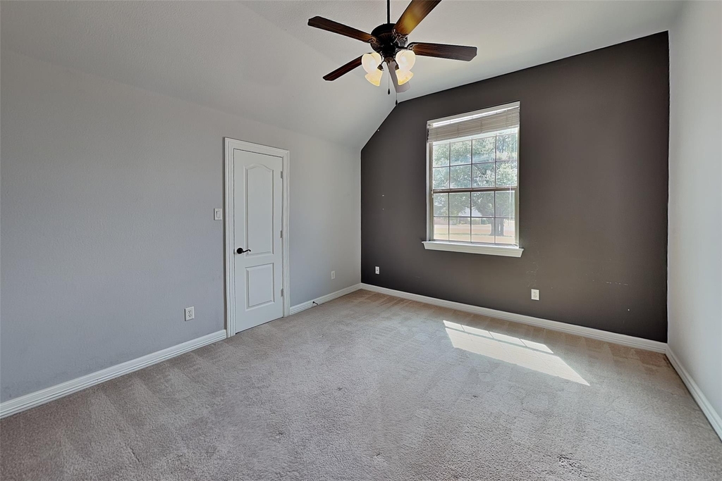 601 Green Pointe Drive - Photo 11
