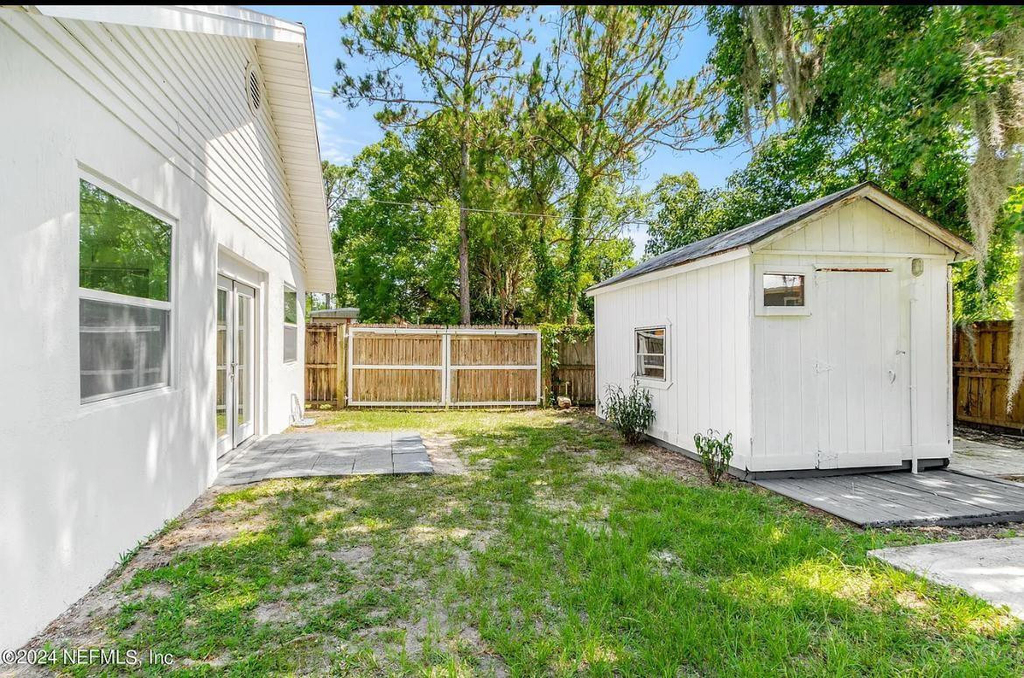 925 S St. John Street - Photo 23