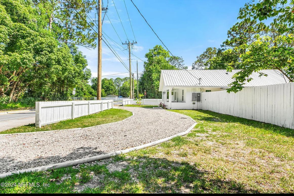 925 S St. John Street - Photo 2