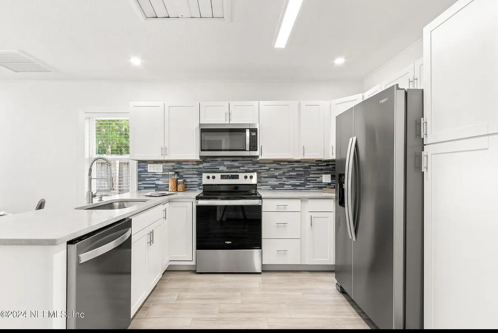925 S St. John Street - Photo 4