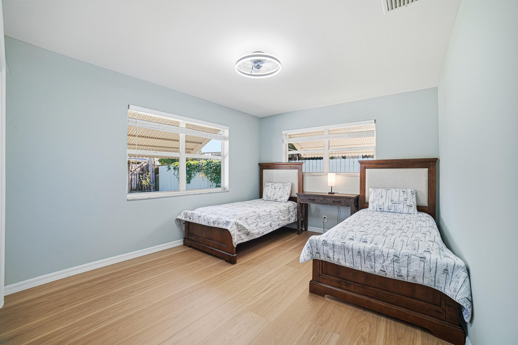 28 Se 8th Avenue - Photo 13