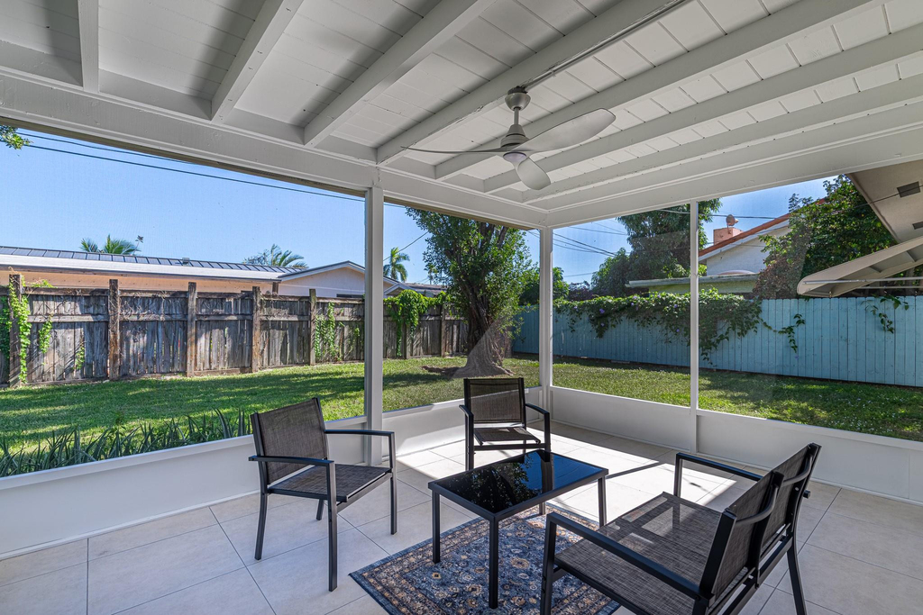 28 Se 8th Avenue - Photo 16