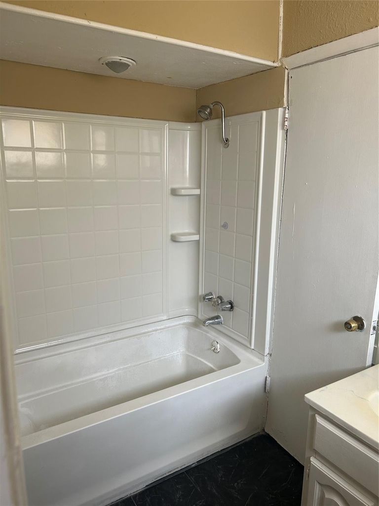 705 Lawson Drive - Photo 8